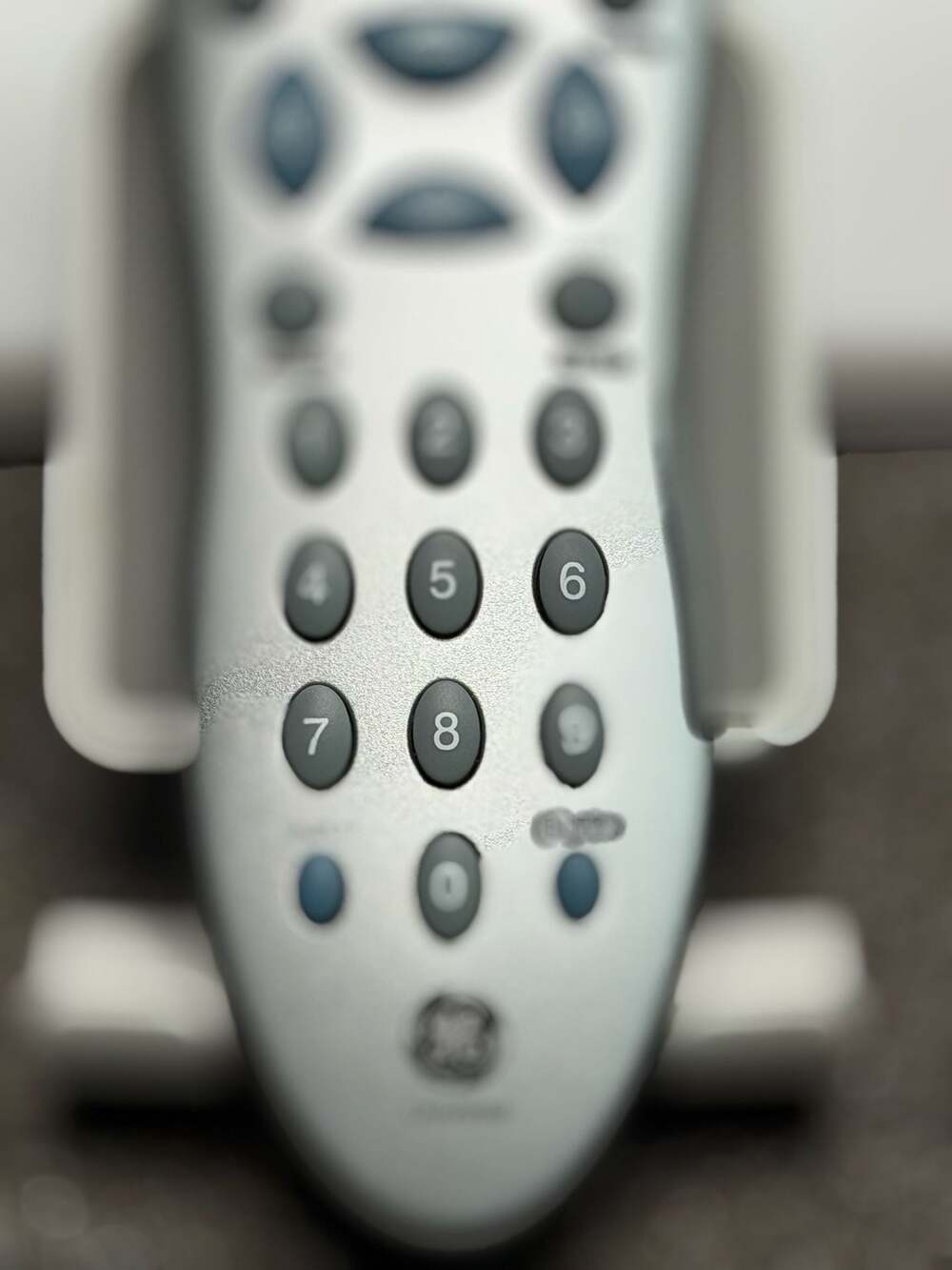GE Universal Remote Control Silver - Picture 2 of 6
